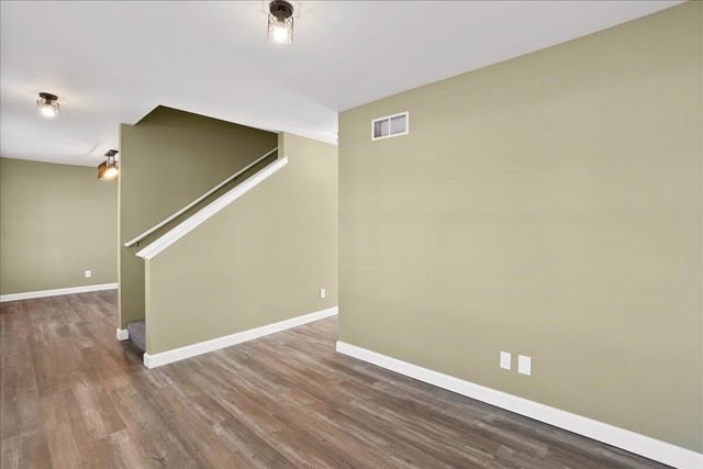 10725 Illinois Street, Crown Point, IN 46307