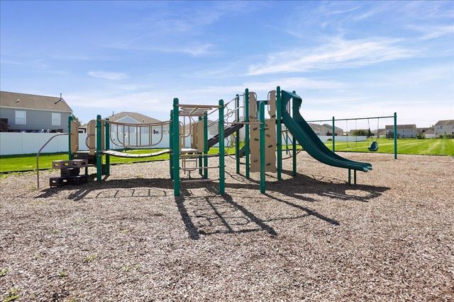 10725 Illinois Street, Crown Point, IN 46307