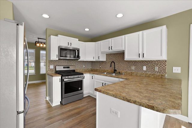 10725 Illinois Street, Crown Point, IN 46307