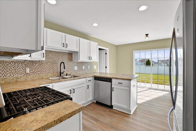 10725 Illinois Street, Crown Point, IN 46307