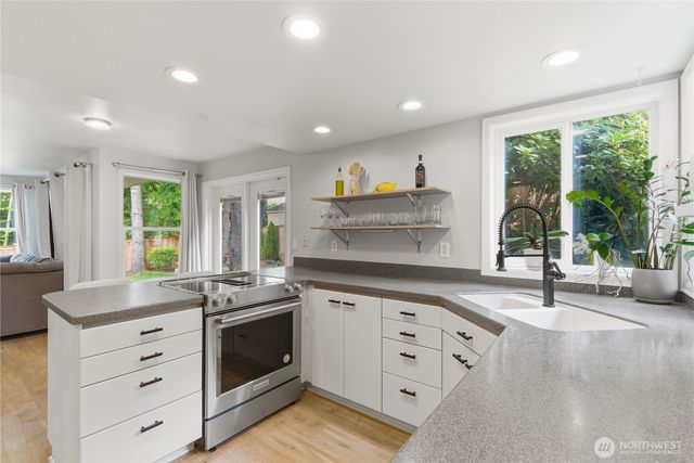 209 Casey Court, Steilacoom, WA 98388