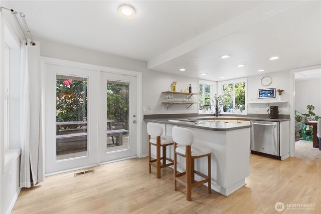 209 Casey Court, Steilacoom, WA 98388