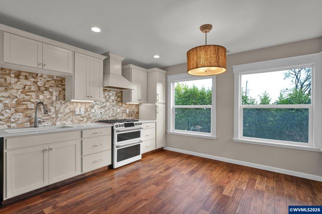 1880 Fairmount Av S, Salem, OR 97302