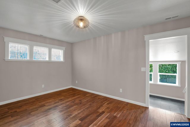 1880 Fairmount Av S, Salem, OR 97302