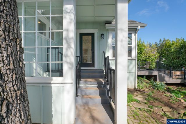 1880 Fairmount Av S, Salem, OR 97302