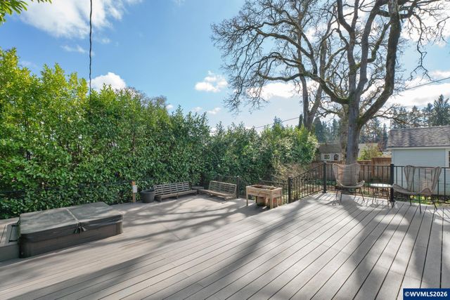 1880 Fairmount Av S, Salem, OR 97302