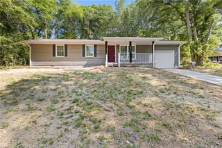 4583 N Woodlake Lane SE, Conyers, GA 30013