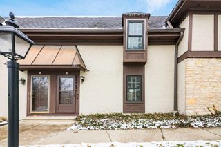 4753 Olentangy River Road, B, Columbus, OH 43214