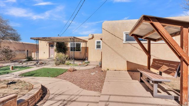 10206 Propps Street NE, Albuquerque, NM 87112