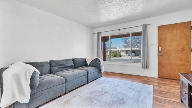 10206 Propps Street NE, Albuquerque, NM 87112