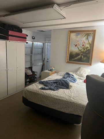 2381 NE 137 ST, North Miami Beach, FL 33181