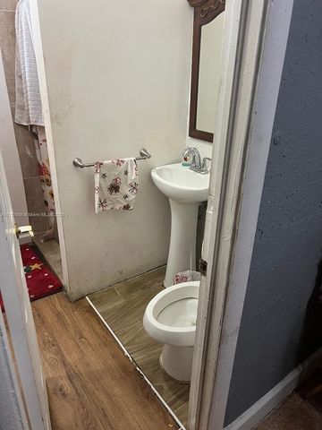 2381 NE 137 ST, North Miami Beach, FL 33181