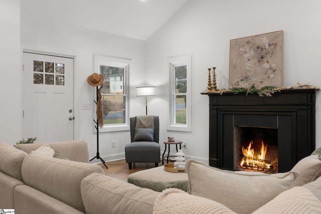 304 Wedgewood Drive, Greenville, SC 29609