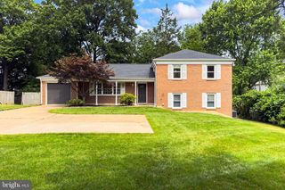 754 BARBARALYNN PL, Herndon, VA 20170