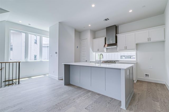 6028 Lewis Street 201, Dallas, TX 75206