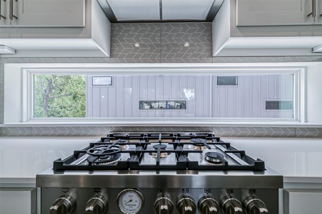 6028 Lewis Street 201, Dallas, TX 75206