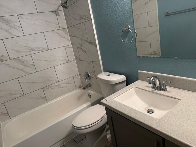 632 Mockingbird Lane, Desoto, TX 75115