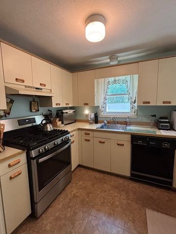 54 Lantern Lane 2, Dracut, MA 01826