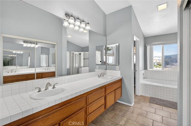 3005 Chuckwagon Road, Palmdale, CA 93550