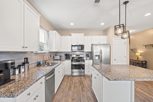 192 Long Leaf Pine Dr., Conway, SC 29526