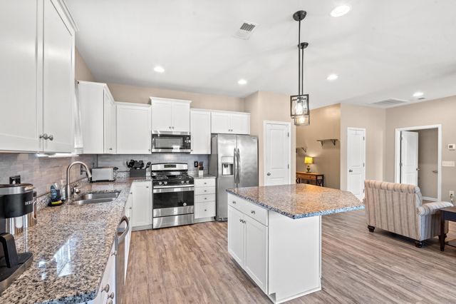 192 Long Leaf Pine Dr., Conway, SC 29526