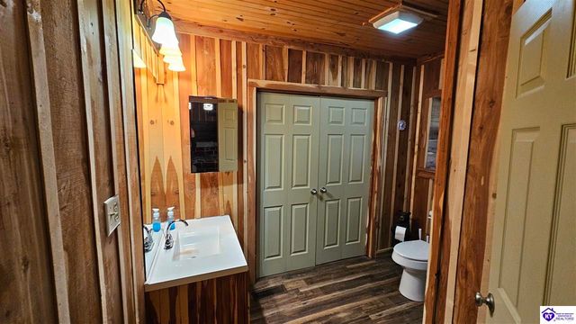 2586 Logsdon Cemetery Road, Clarkson, KY 42726