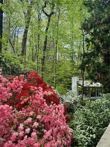 695 W Conway Drive NW, Atlanta, GA 30327