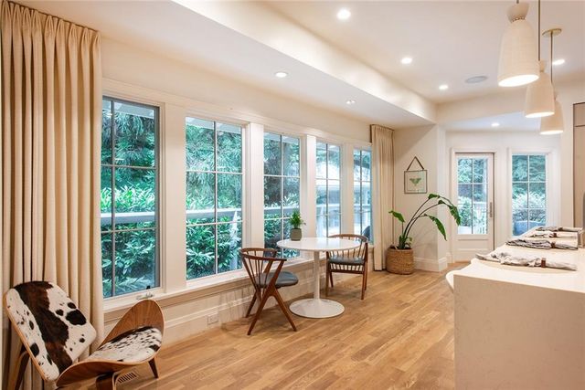 695 W Conway Drive NW, Atlanta, GA 30327