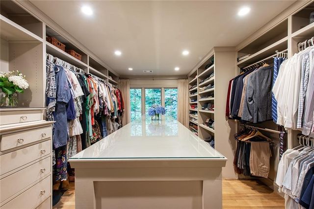 695 W Conway Drive NW, Atlanta, GA 30327