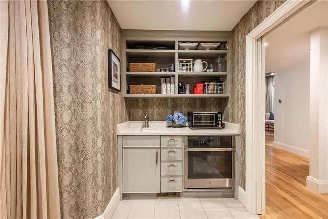 695 W Conway Drive NW, Atlanta, GA 30327