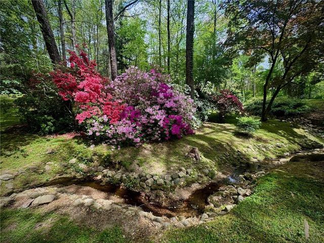 695 W Conway Drive NW, Atlanta, GA 30327