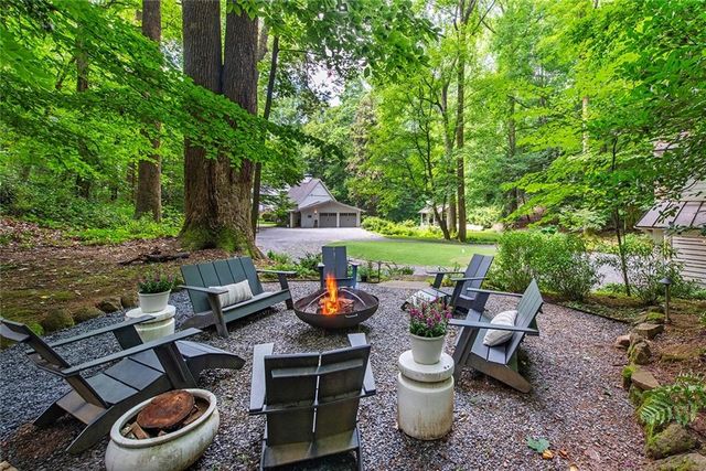 695 W Conway Drive NW, Atlanta, GA 30327