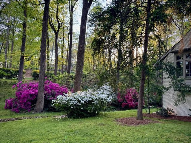 695 W Conway Drive NW, Atlanta, GA 30327
