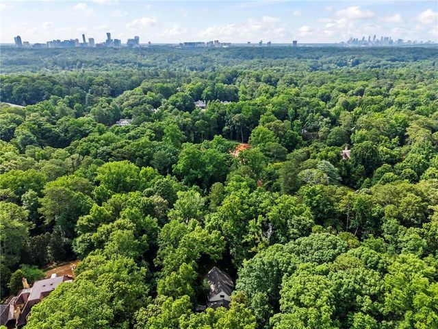 695 W Conway Drive NW, Atlanta, GA 30327