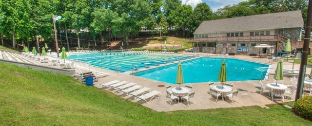 695 W Conway Drive NW, Atlanta, GA 30327