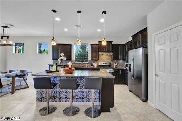 7103 Lily WAY, Naples, FL 34114