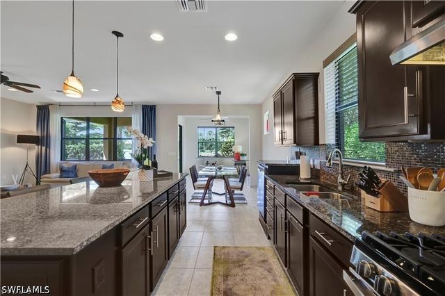 7103 Lily WAY, Naples, FL 34114
