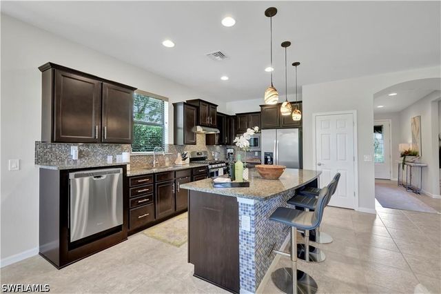 7103 Lily WAY, Naples, FL 34114