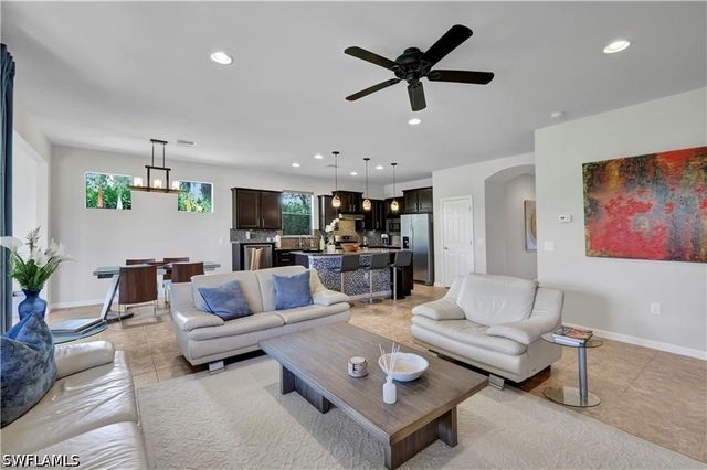 7103 Lily WAY, Naples, FL 34114