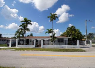 6882 SW SW 25th St 1, Miami, FL 33155