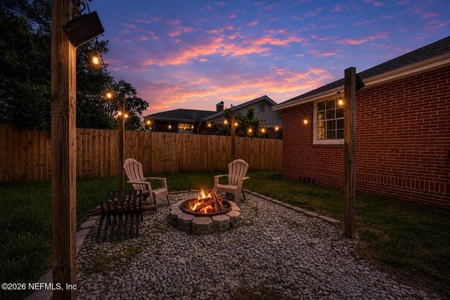 1022 OLD HICKORY Road, Jacksonville, FL 32207