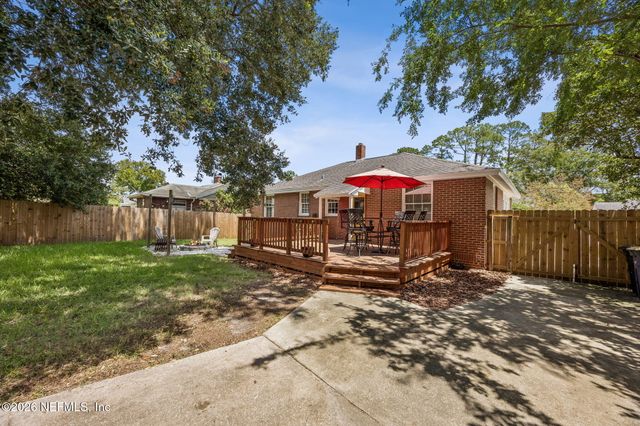 1022 OLD HICKORY Road, Jacksonville, FL 32207