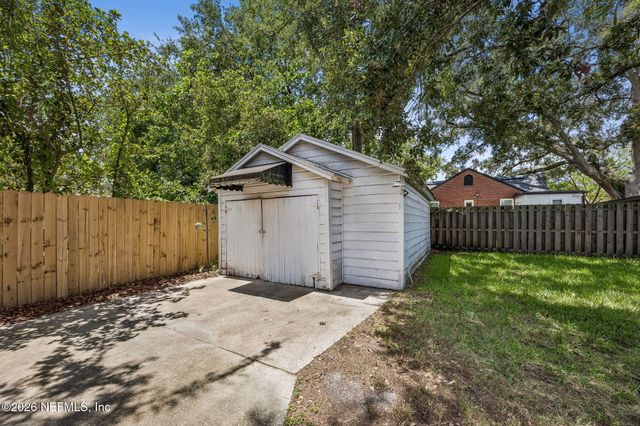 1022 OLD HICKORY Road, Jacksonville, FL 32207