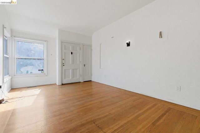130 Behrens Street, El Cerrito, CA 94530
