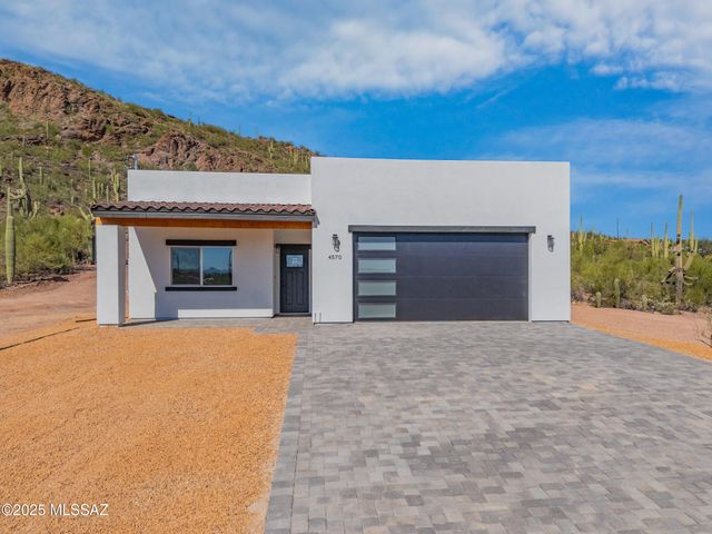 4570 W Milton Road, Tucson, AZ 85746