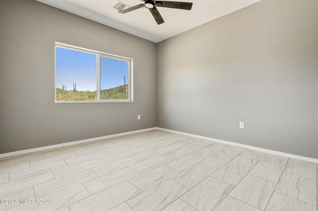 4570 W Milton Road, Tucson, AZ 85746