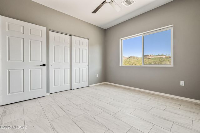 4570 W Milton Road, Tucson, AZ 85746