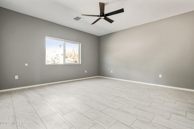 4570 W Milton Road, Tucson, AZ 85746