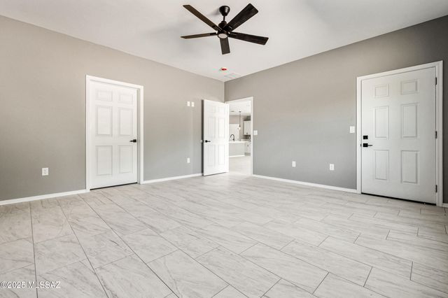 4570 W Milton Road, Tucson, AZ 85746