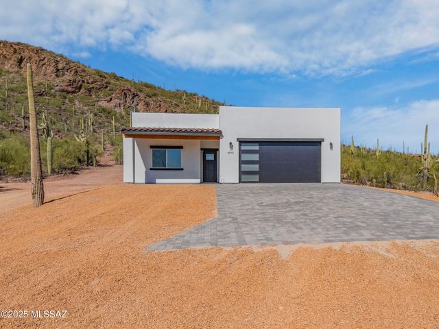 4570 W Milton Road, Tucson, AZ 85746